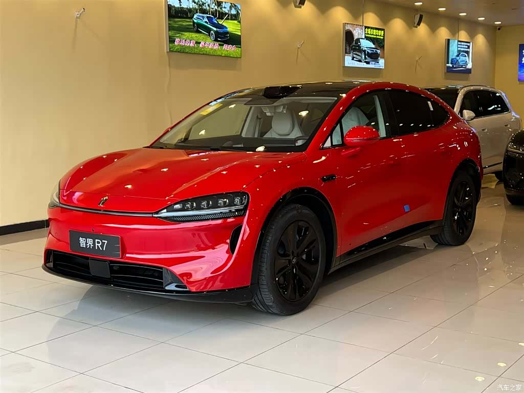 Luxeed R7, 2026 1