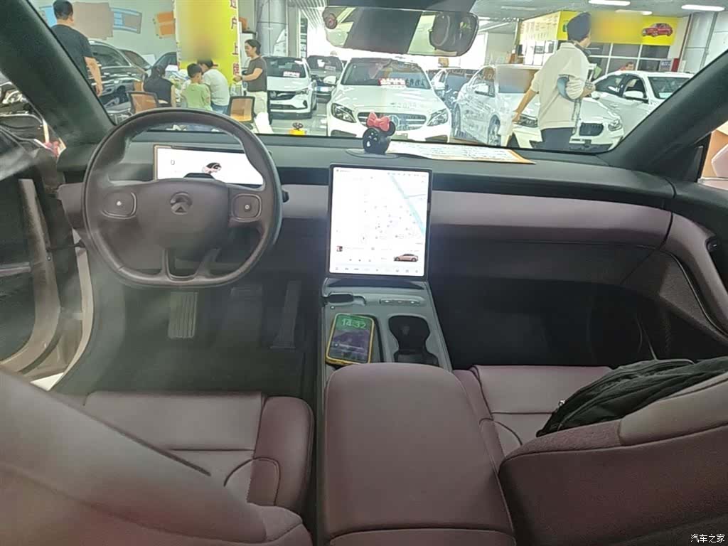 NIO ET5, 2024 10