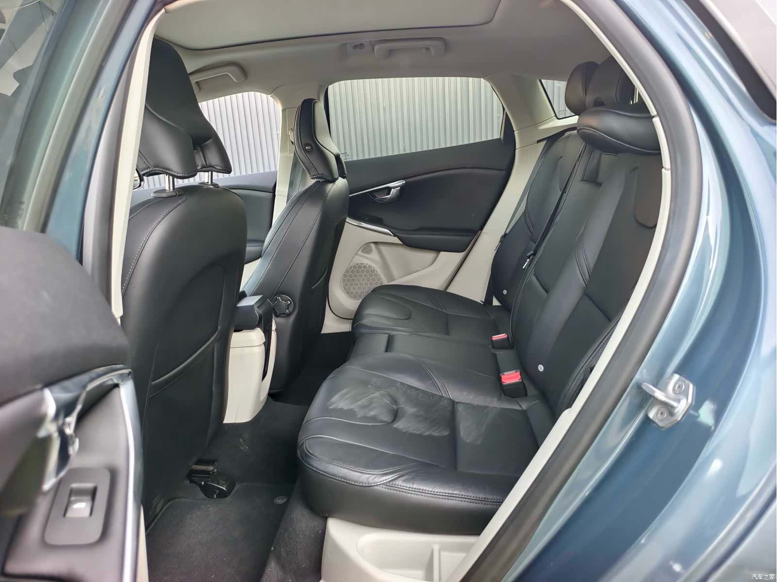 Volvo V40, 2013 все фото