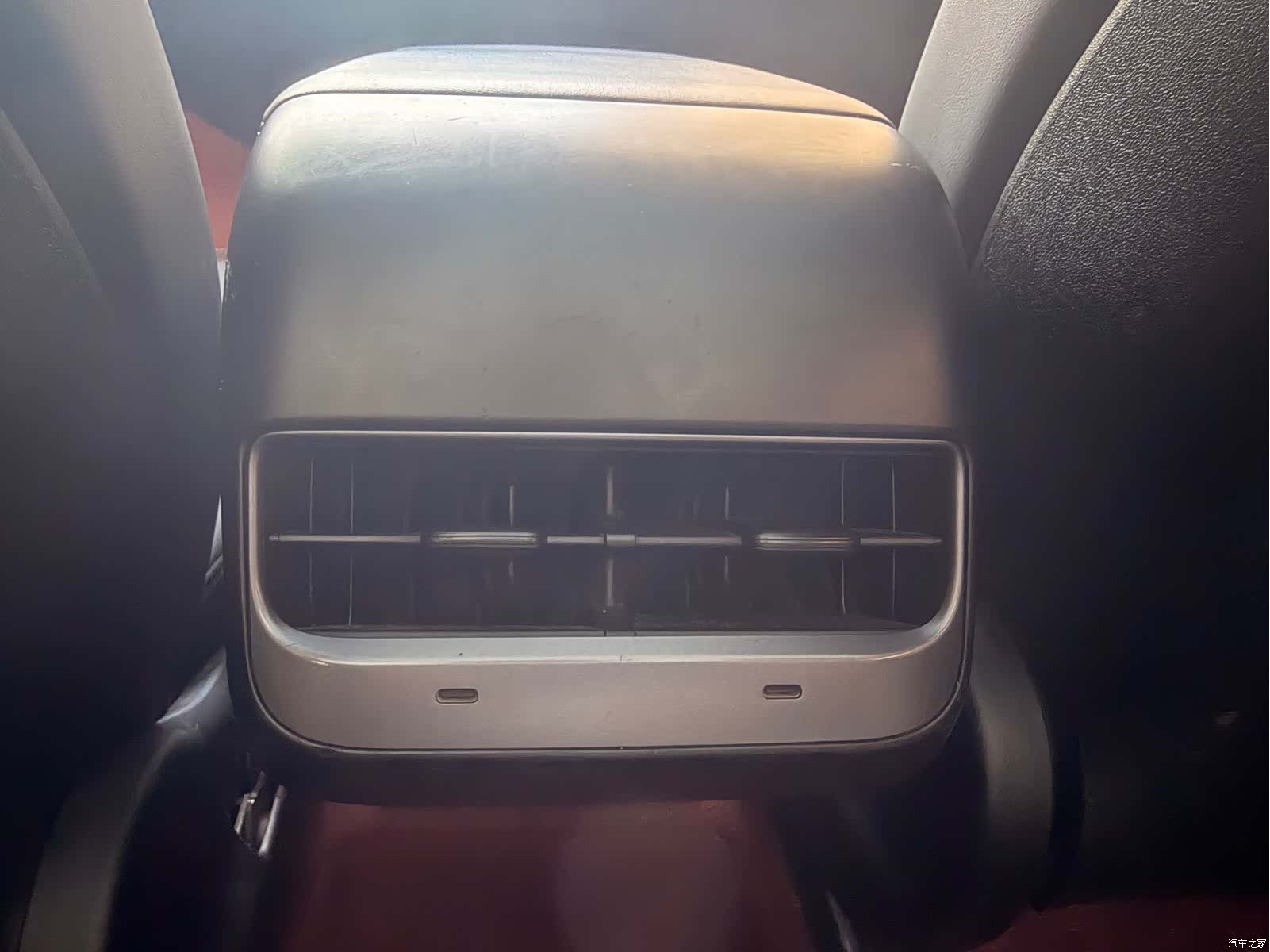 Tesla Model Y, 2023 10
