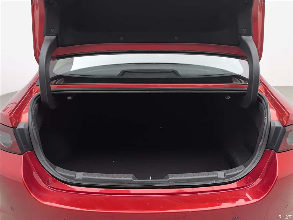 Mazda Mazda3, 2020 16