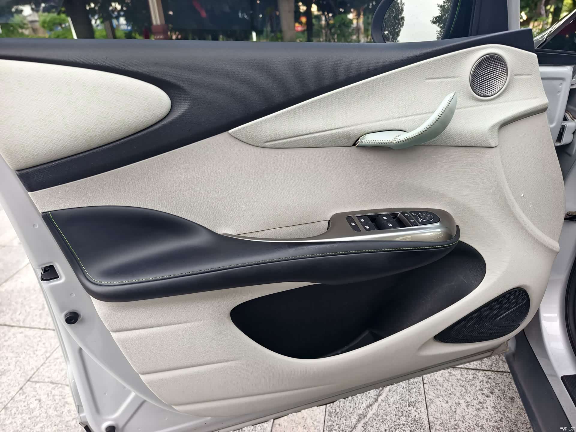 BYD Dolphin, 2022 19