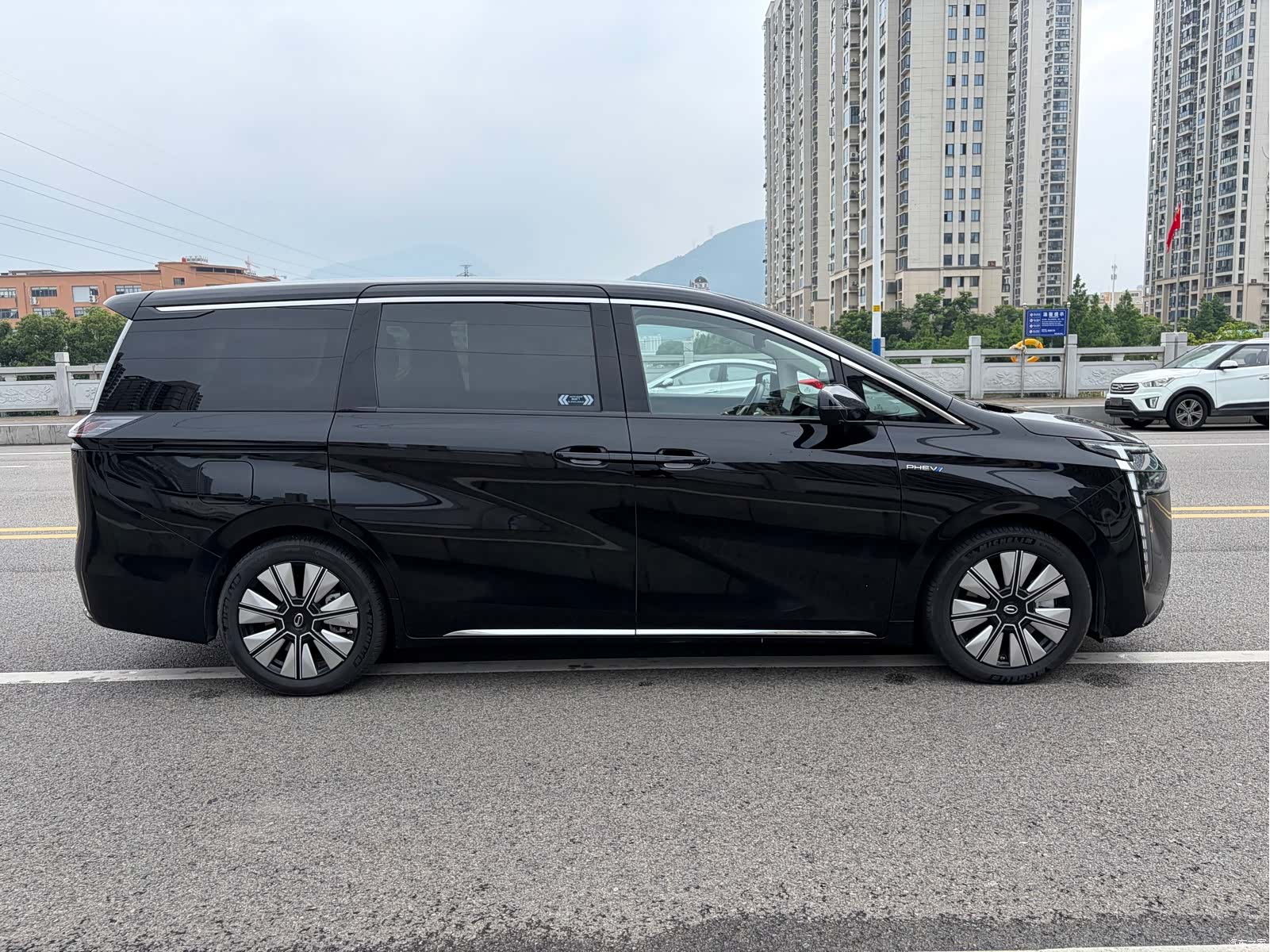 Trumpchi E8, 2025 9