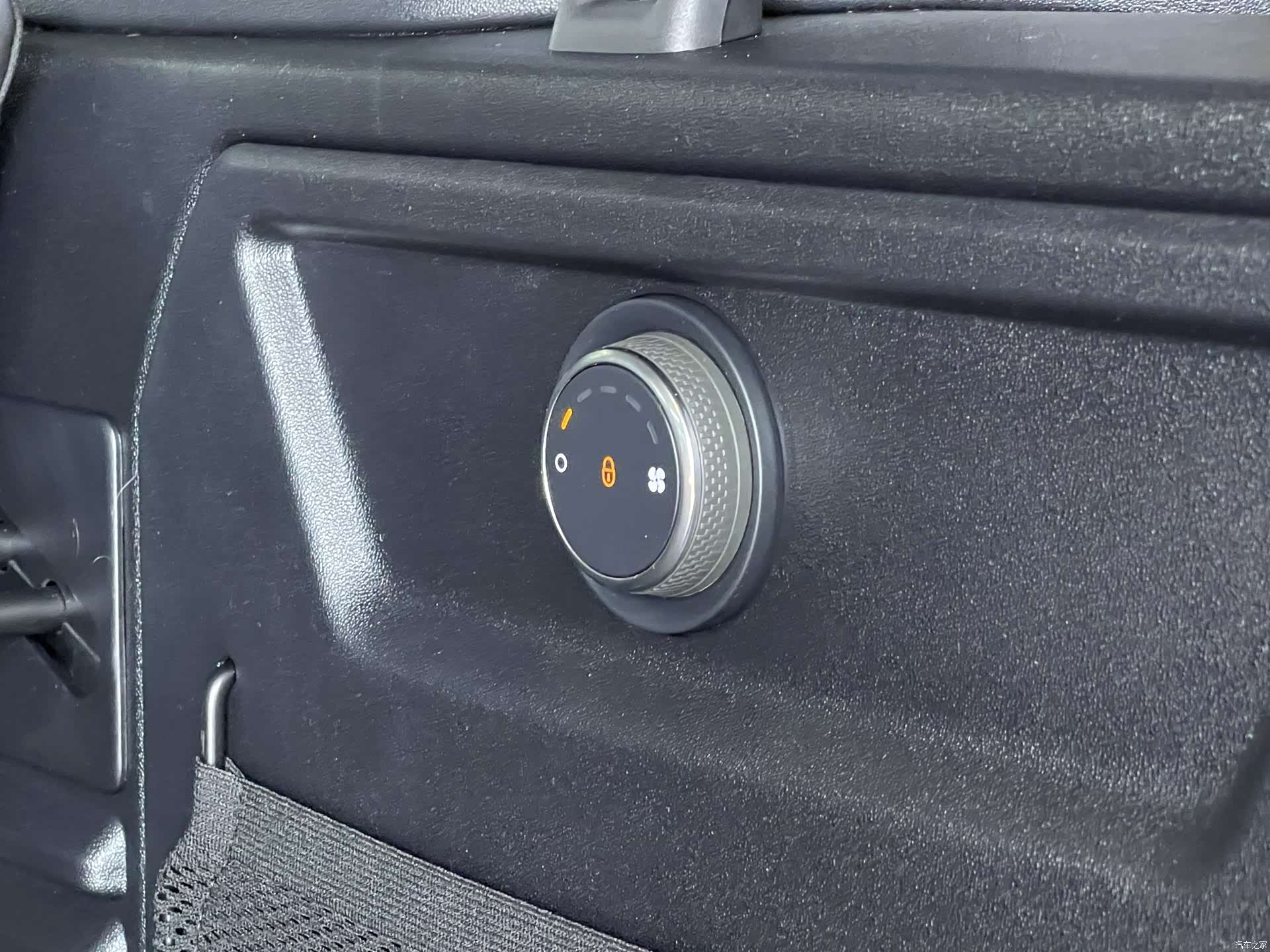 Land Rover Defender, 2024 19