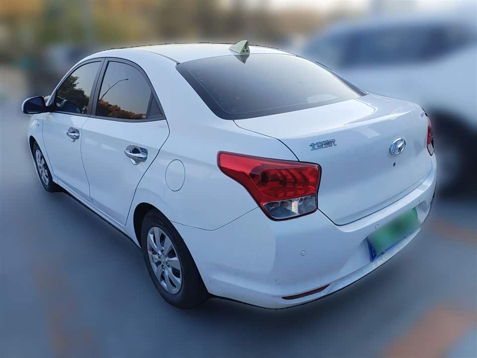 Hyundai Rena