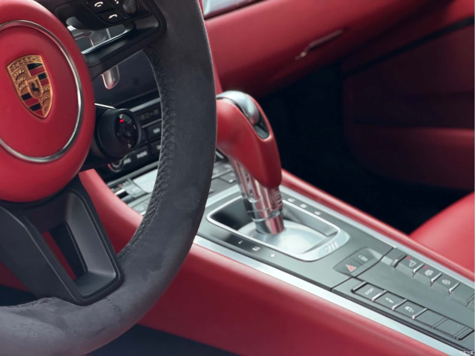 Porsche 911, 2018 15