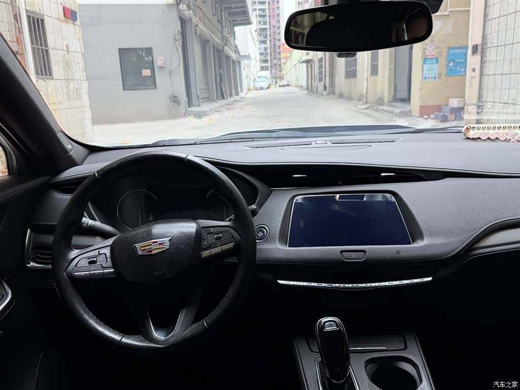 Cadillac XT4, 2020 все фото