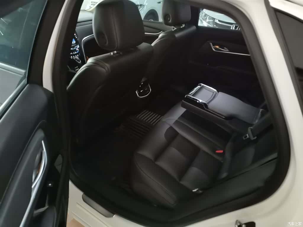 Cadillac XTS, 2019 17