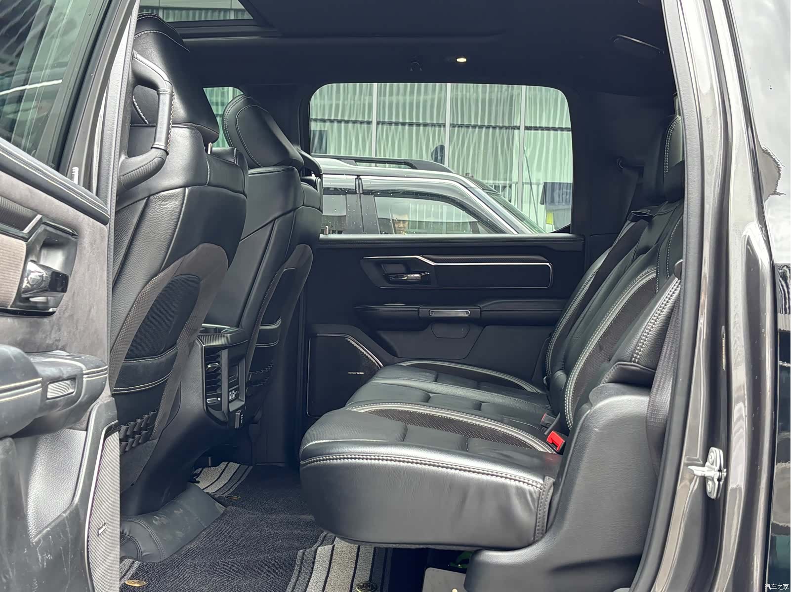 RAM Trucks, 2022 8