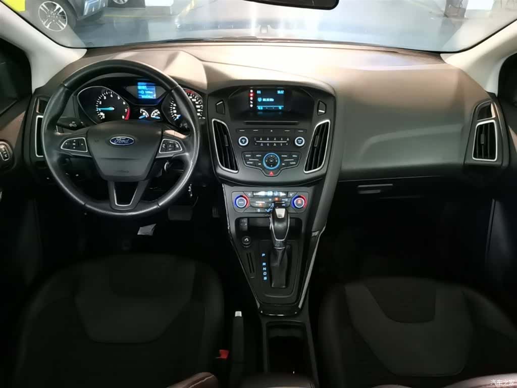 Ford Focus, 2016 10