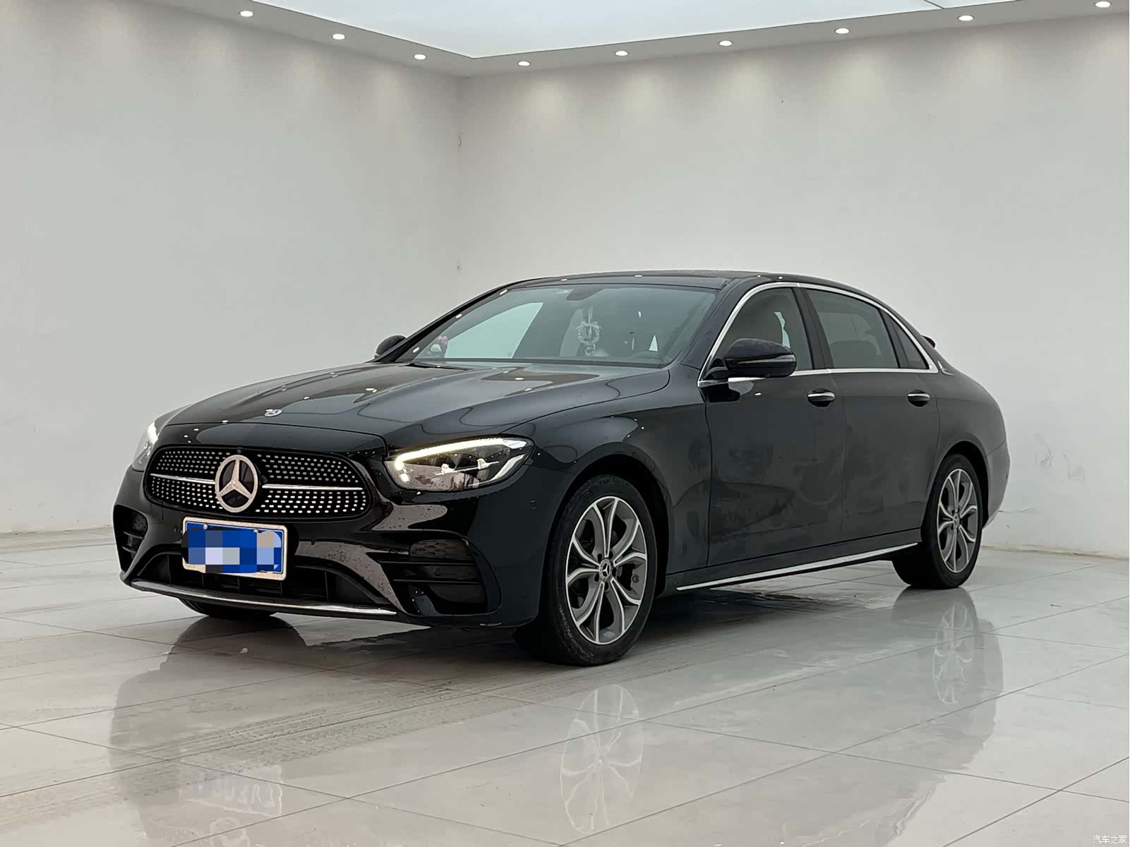 Mercedes-Benz E-Class, 2022 3