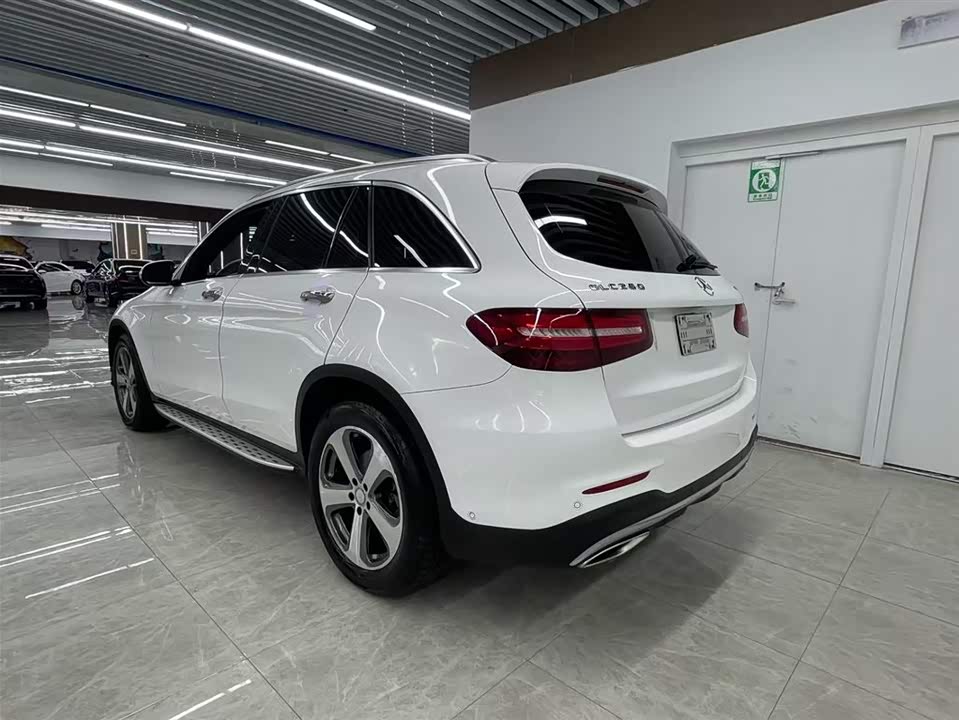Mercedes-Benz GLC Mercedes-Benz GLC