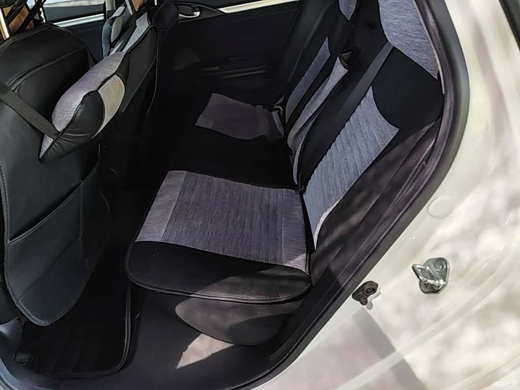 Honda Civic, 2019 24