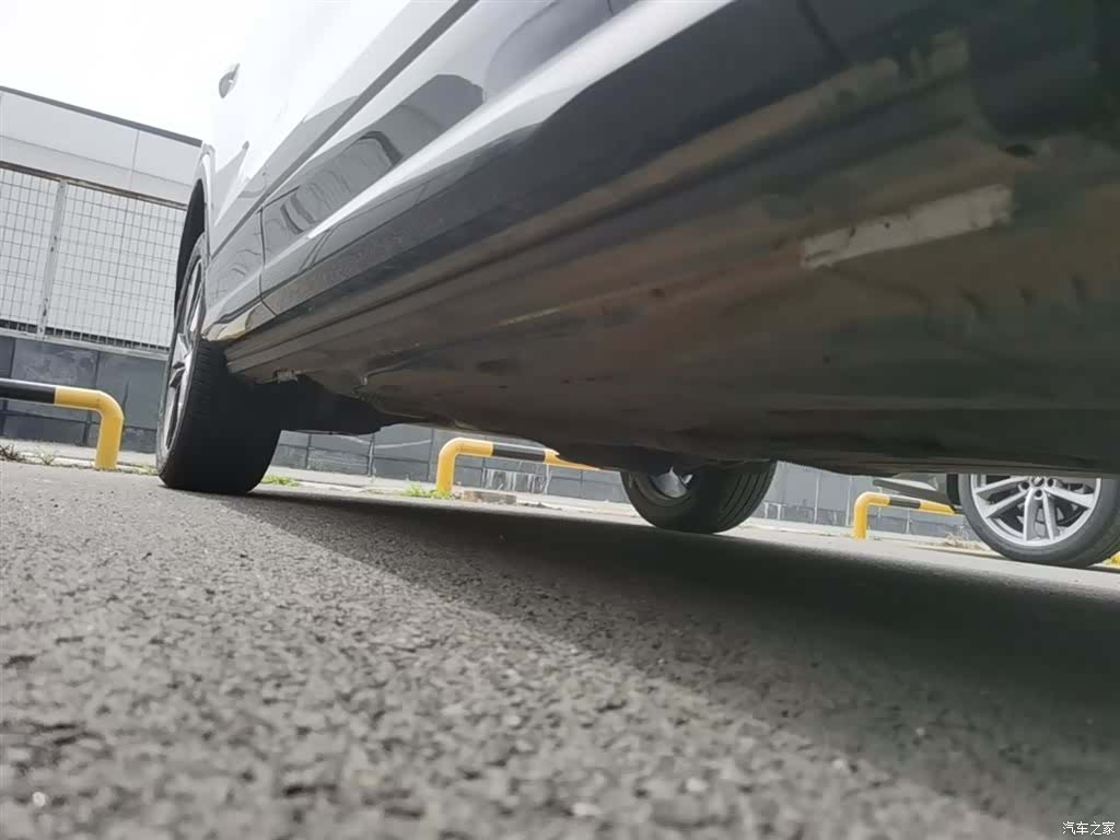Audi Q2L, 2024 2