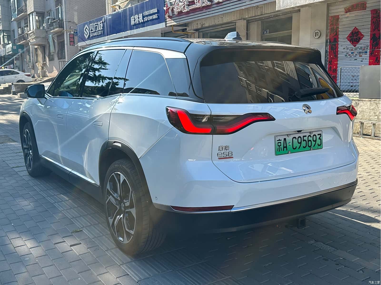 NIO ES8, 2022 4