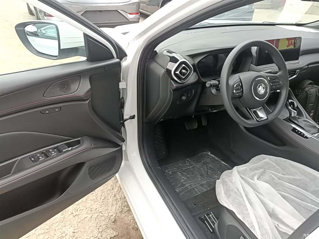 MG MG5, 2026 16