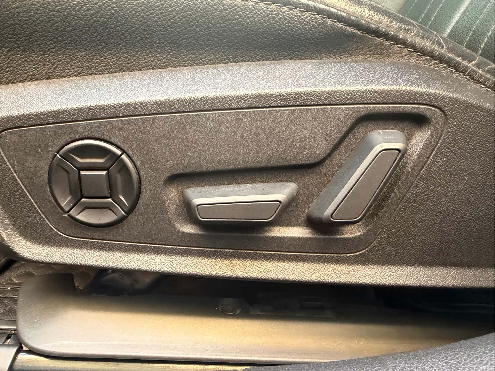 Audi A6L, 2022 16