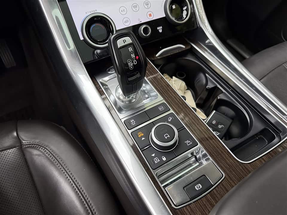 Land Rover Range Rover Sport Land Rover Range Rover Sport