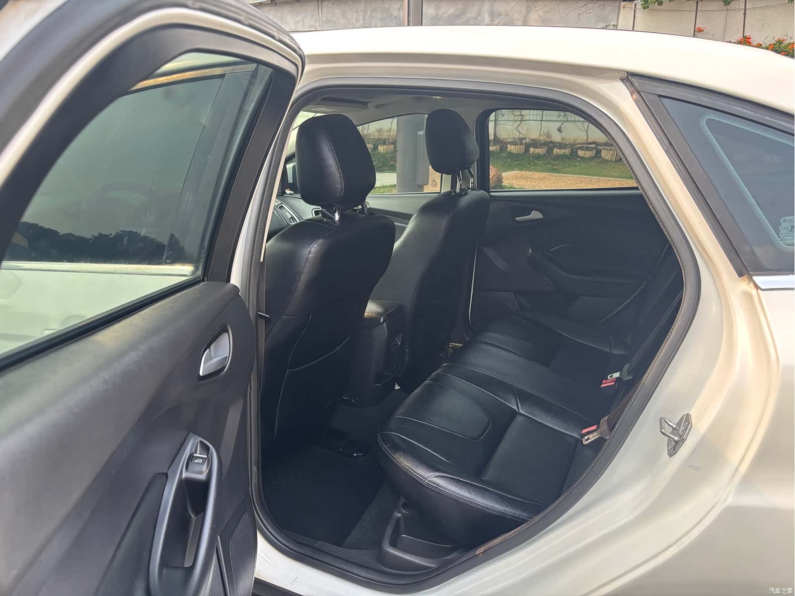 Ford Focus, 2016 9