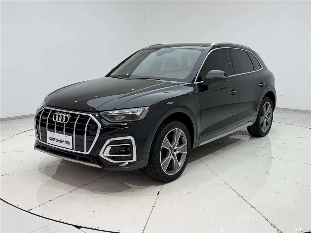Audi Q5L, 2022 все фото