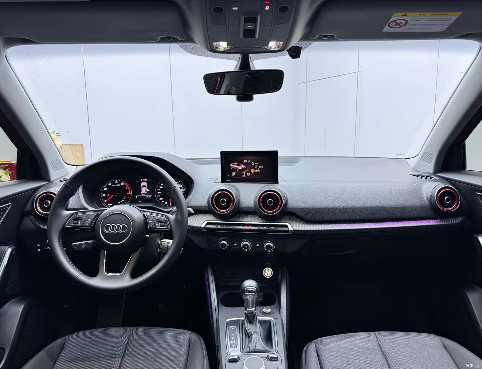 Audi Q2L, 2019 18