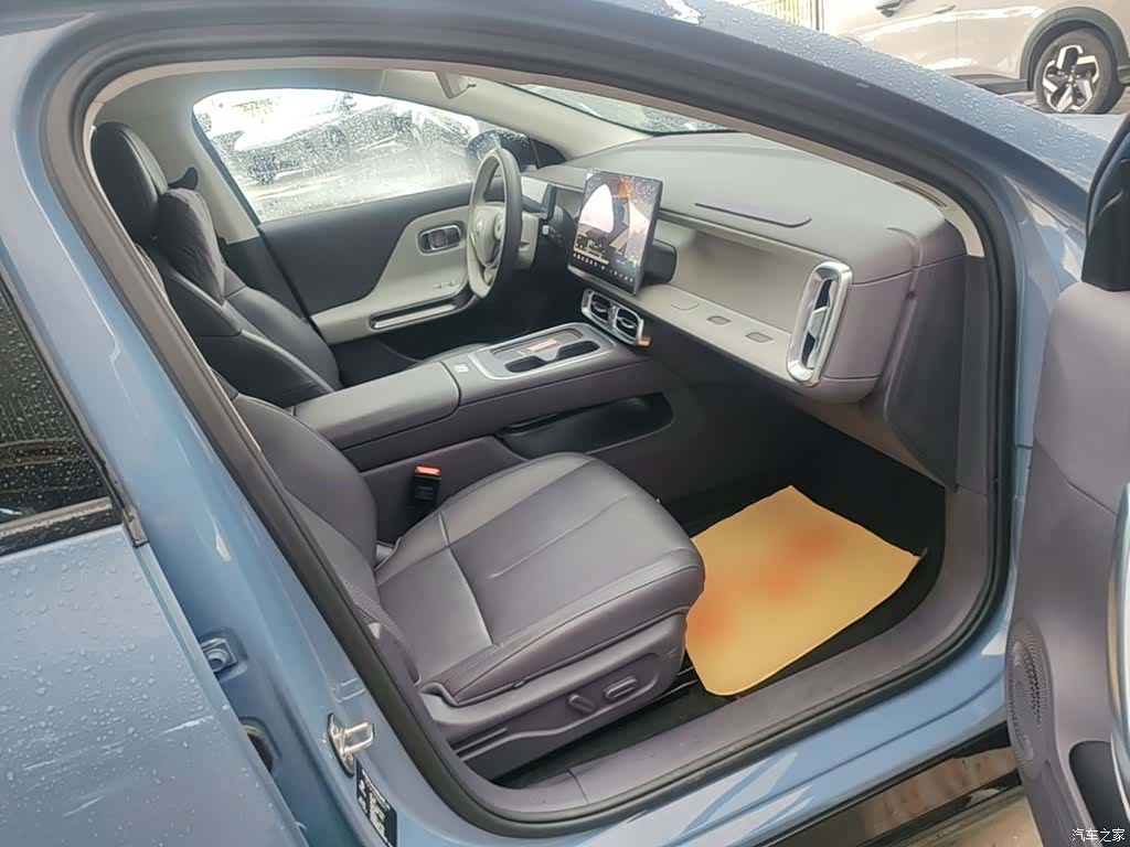 Leapmotor B01, 2025 25