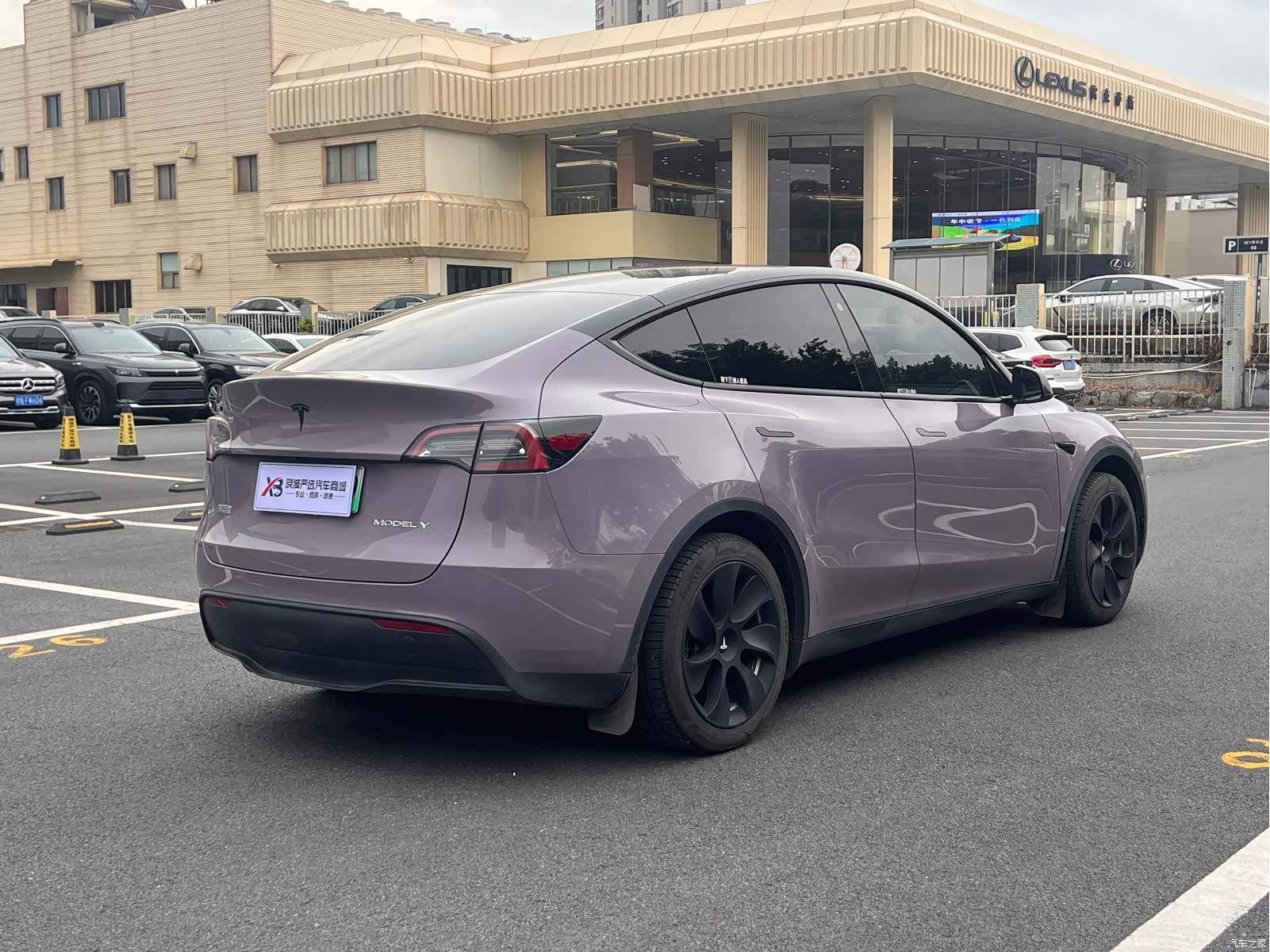 Tesla Model Y, 2022 4