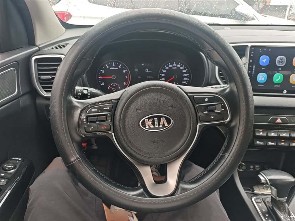 Kia KX5, 2017 11