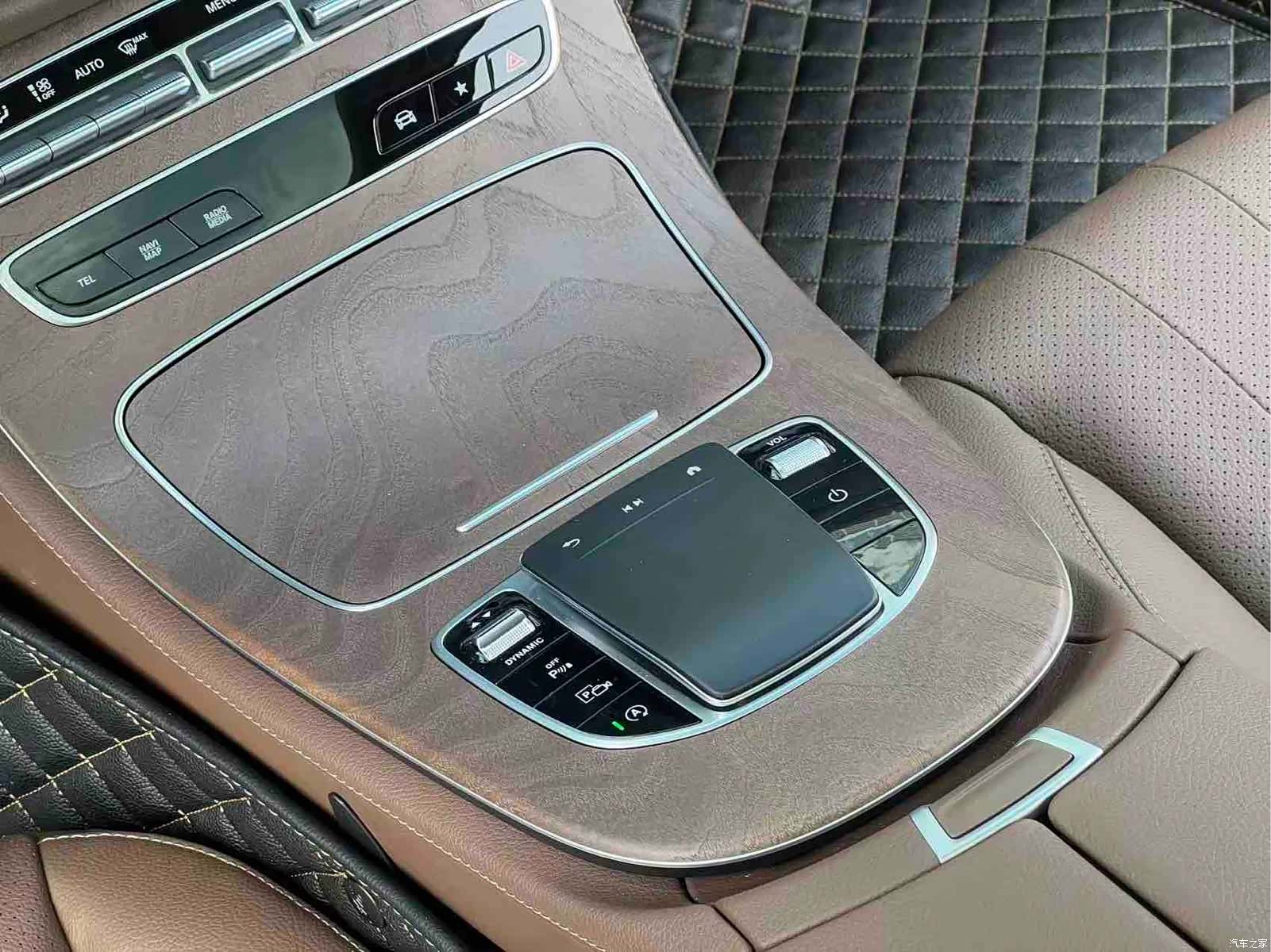 Mercedes-Benz E-Class, 2024 16