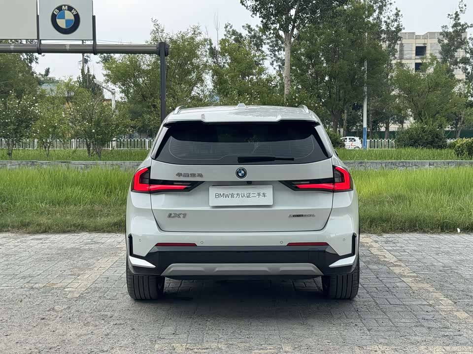 BMW iX1 BMW iX1