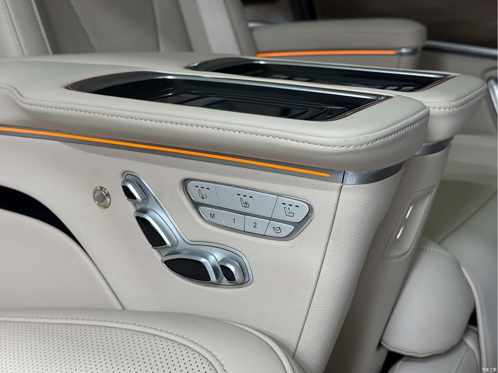 Mercedes-Benz V-Class, 2024 6
