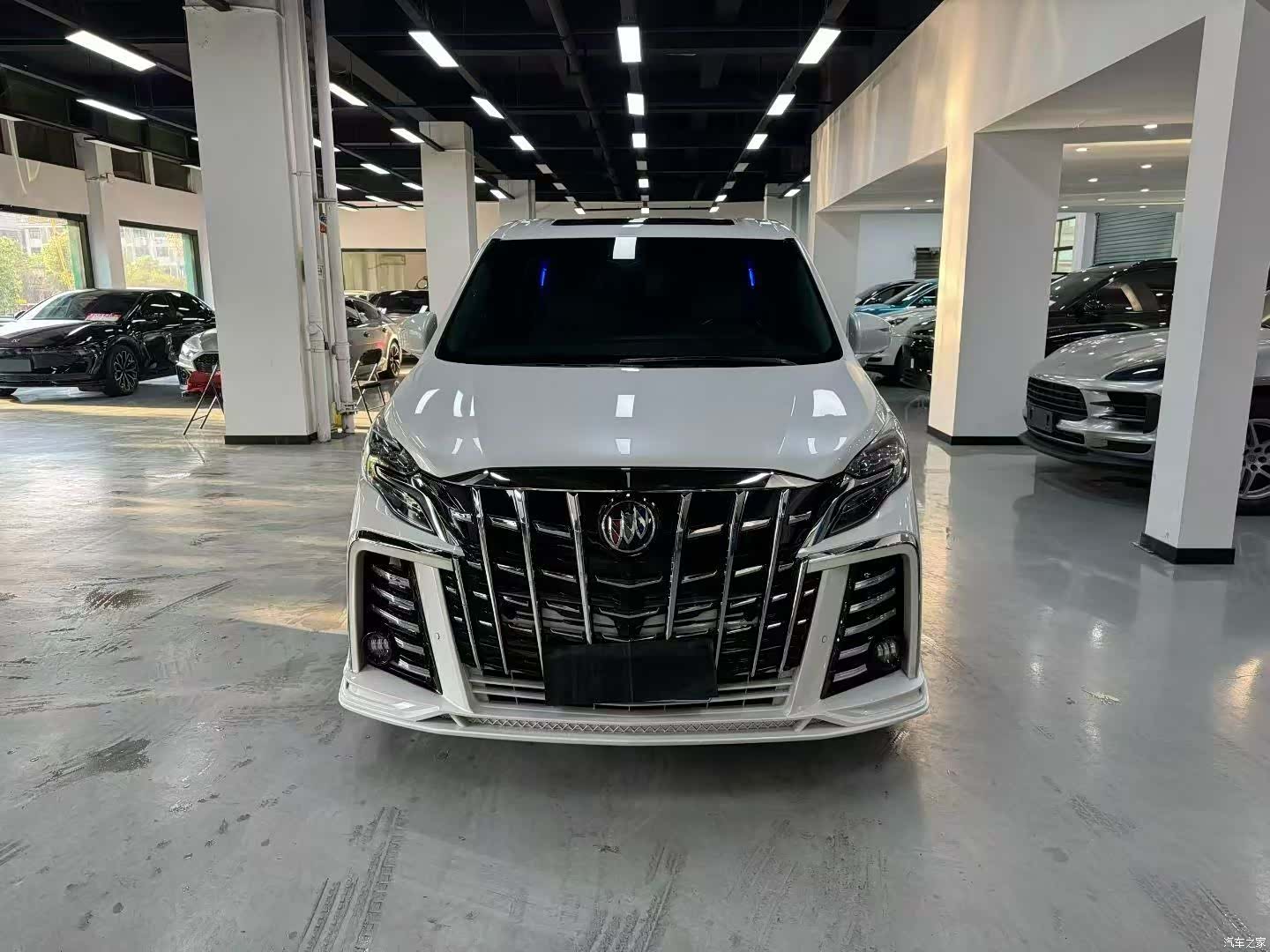 Buick GL8, 2021 2