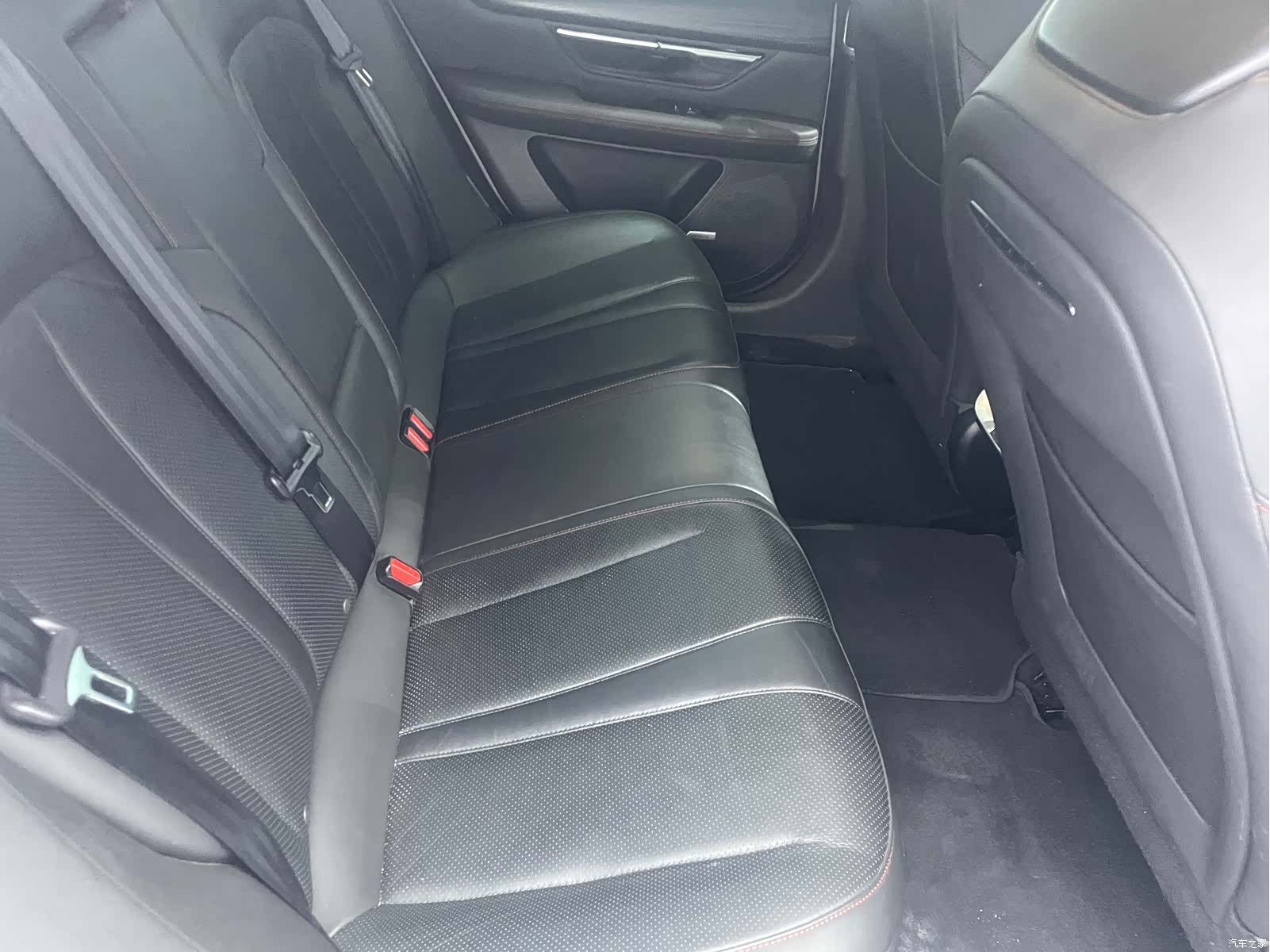 Xpeng P7, 2022 10