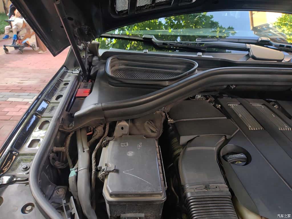 Mercedes-Benz M-Class, 2015 22