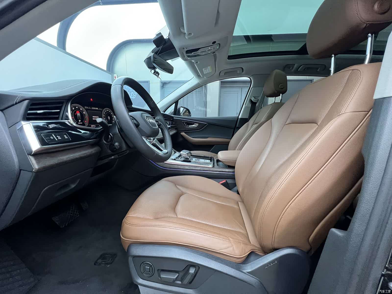 Audi Q7, 2023 11