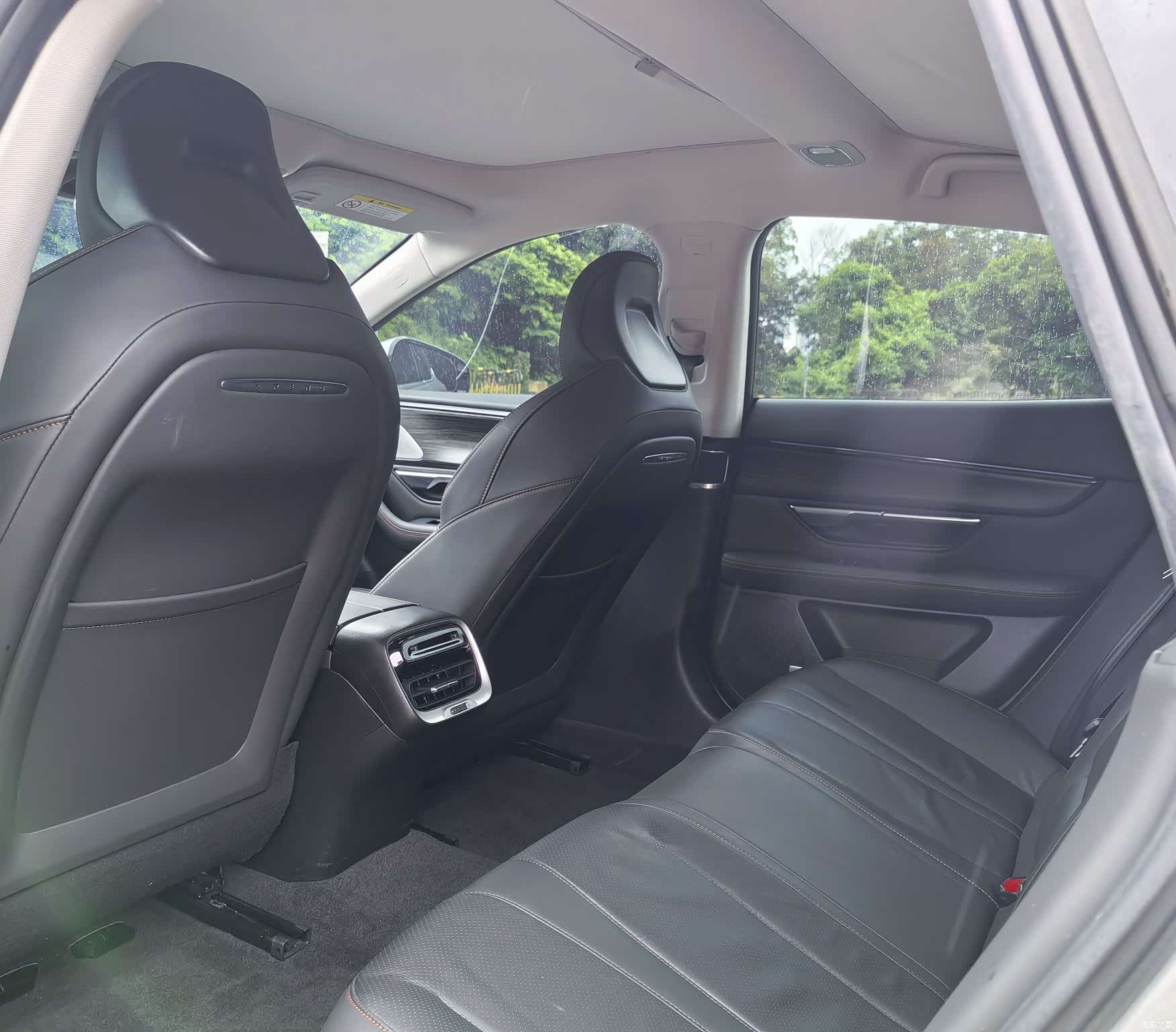 Xpeng P7, 2022 10