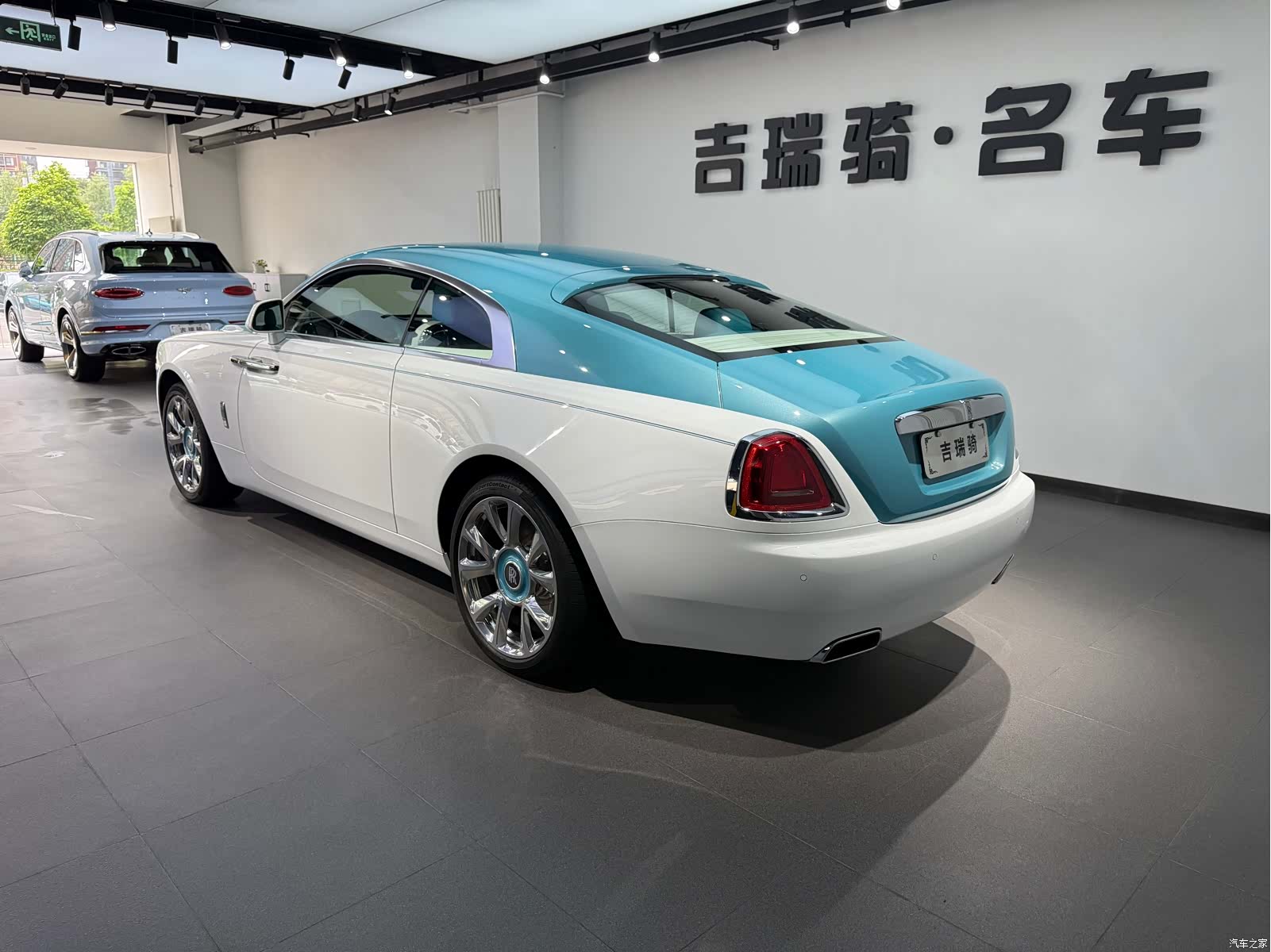Rolls-Royce Wraith, 2019 4