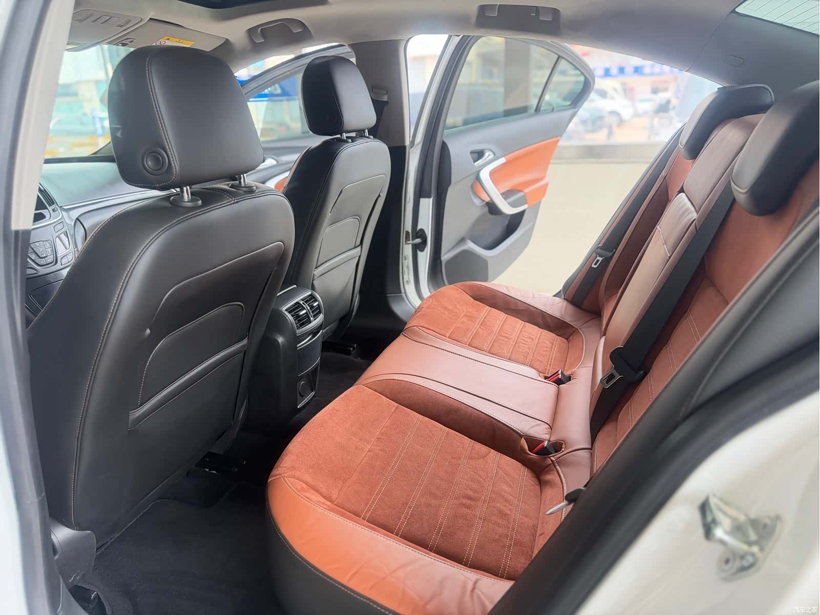 Buick Regal, 2017 все фото