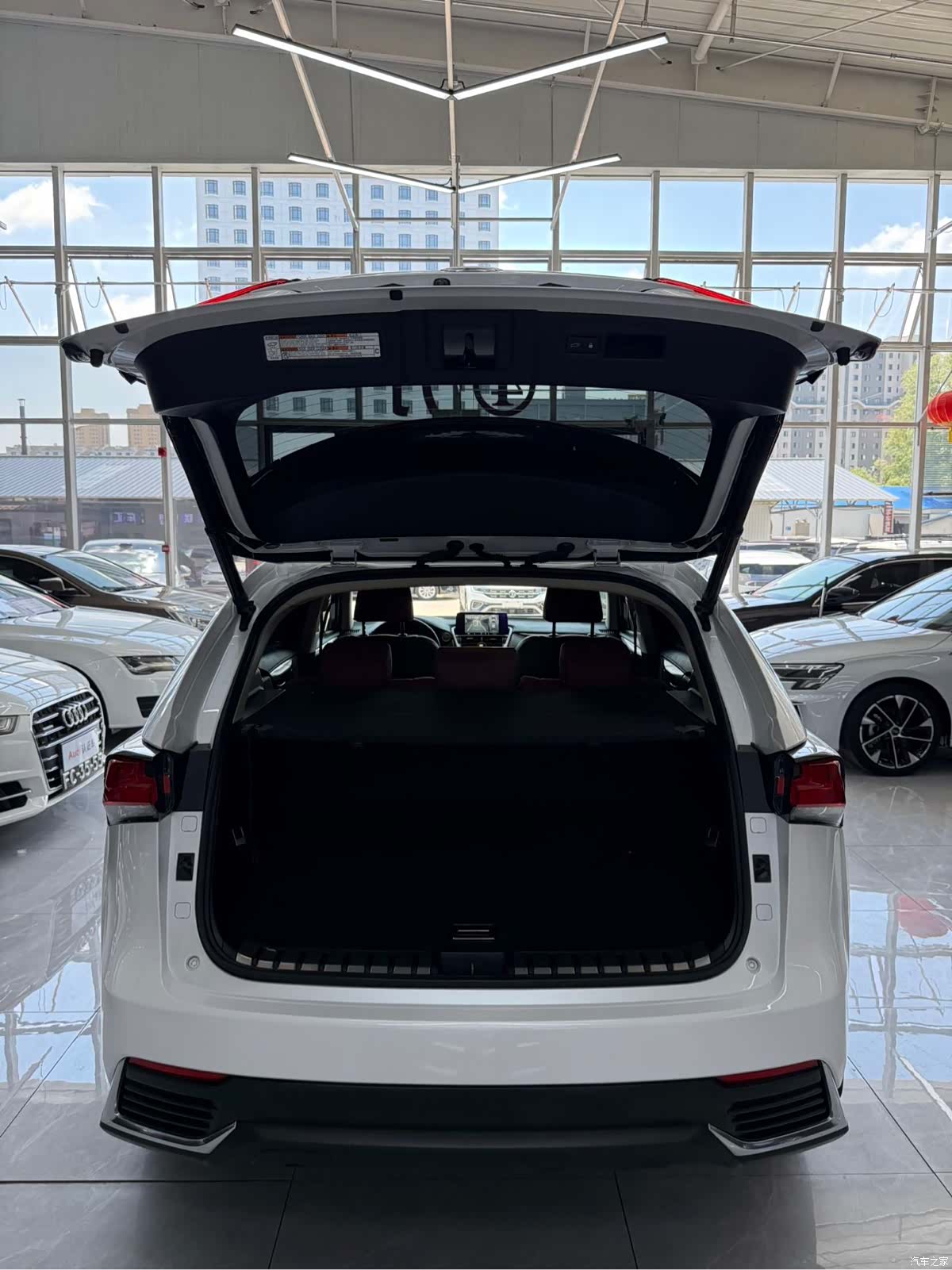 Lexus NX, 2021 22