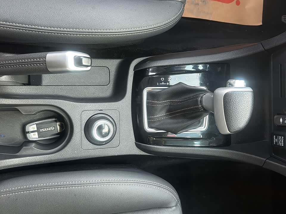 Isuzu mu-X Shepherd Ranger