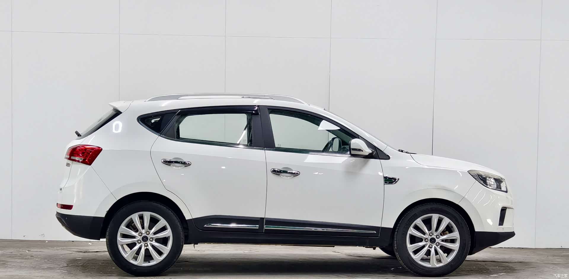 JAC S5, 2014 8