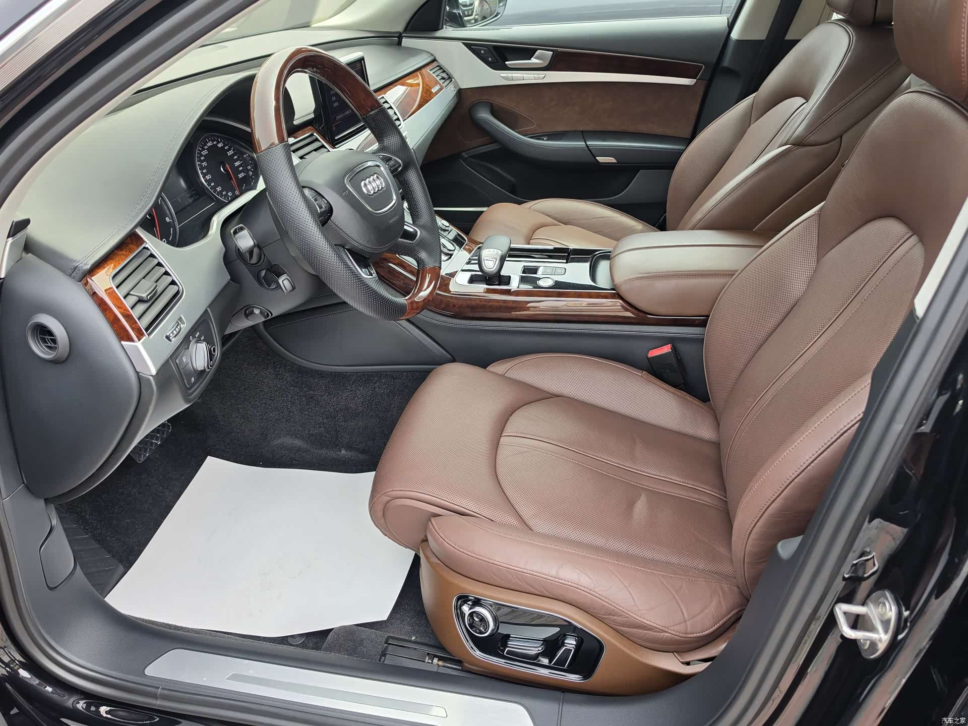 Audi A8L, 2013 4
