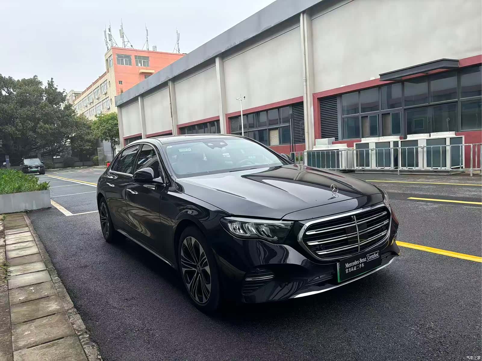 Mercedes-Benz E-Class, 2024 3