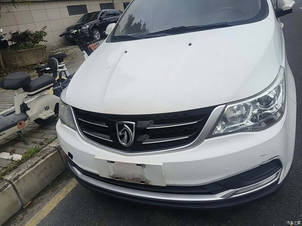 Wuling 730, 2017 3