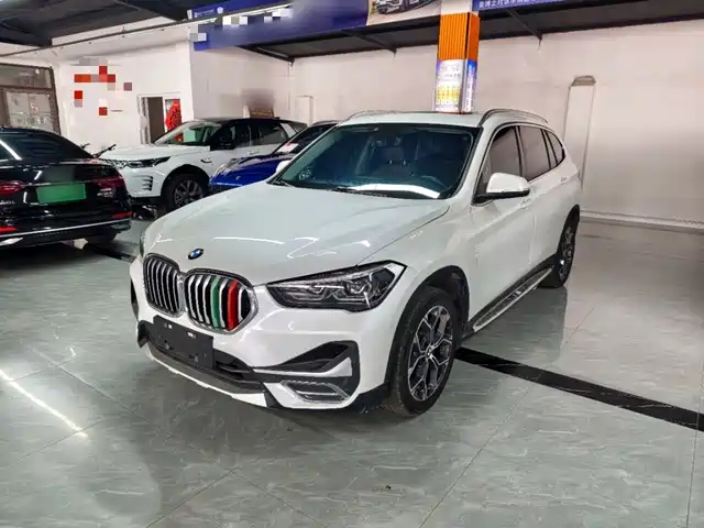 BMW X1 2020 — купить из Китая под заказ