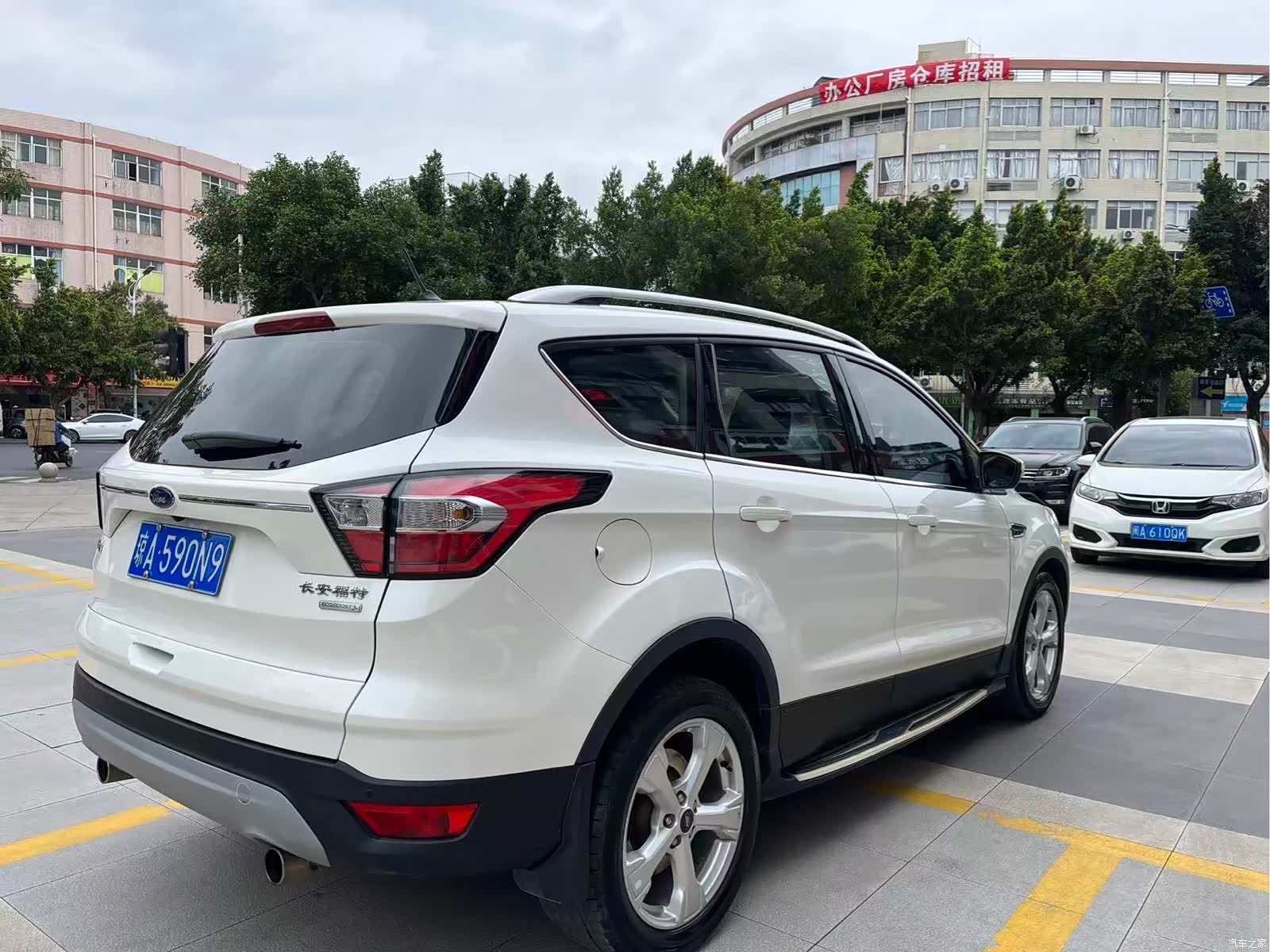 Ford Kuga, 2018 8