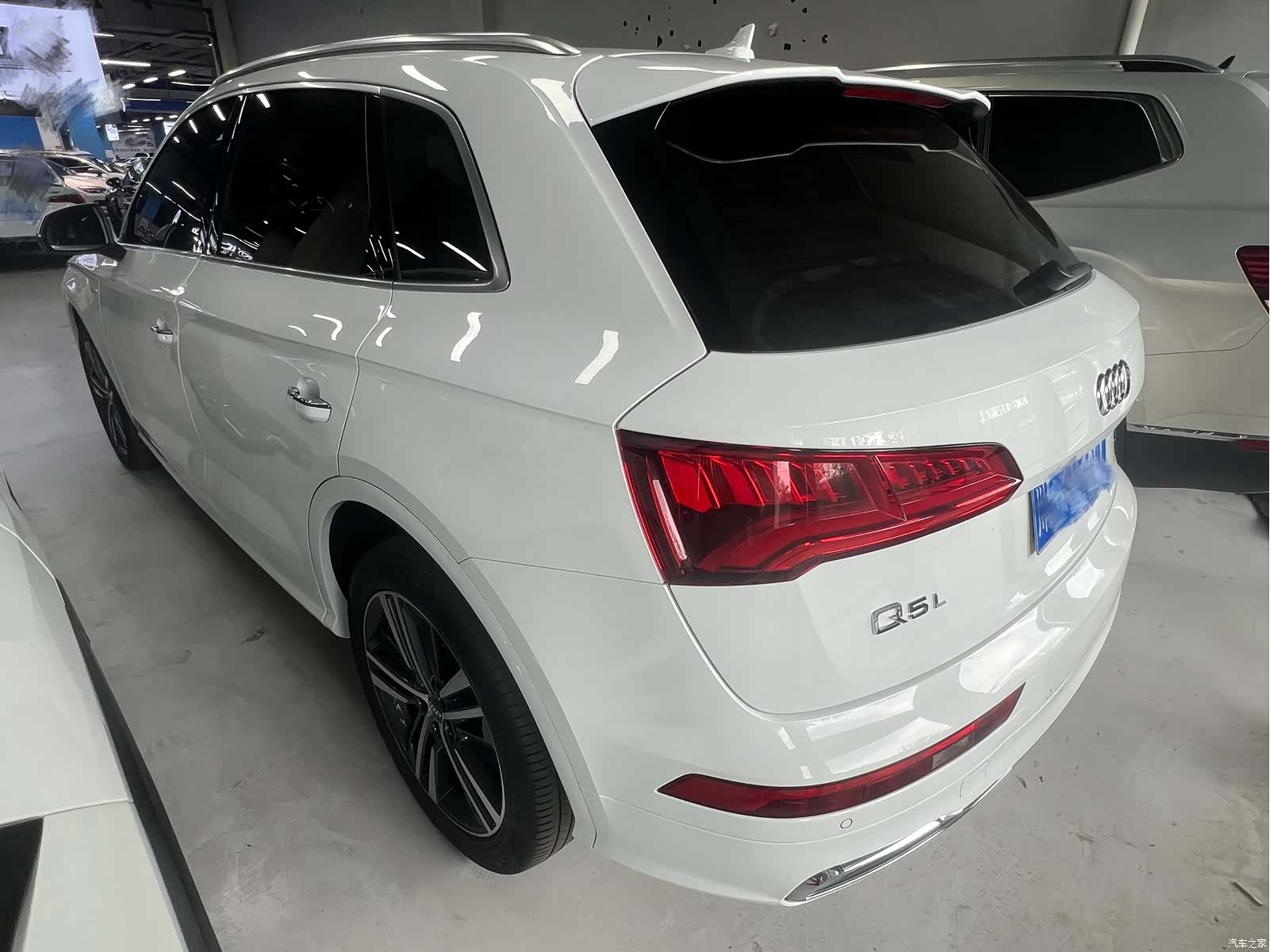 Audi Q5L, 2020 9