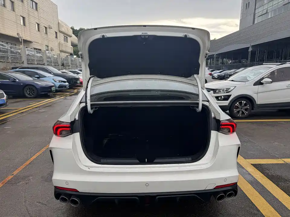 Trumpchi Shadow Leopard