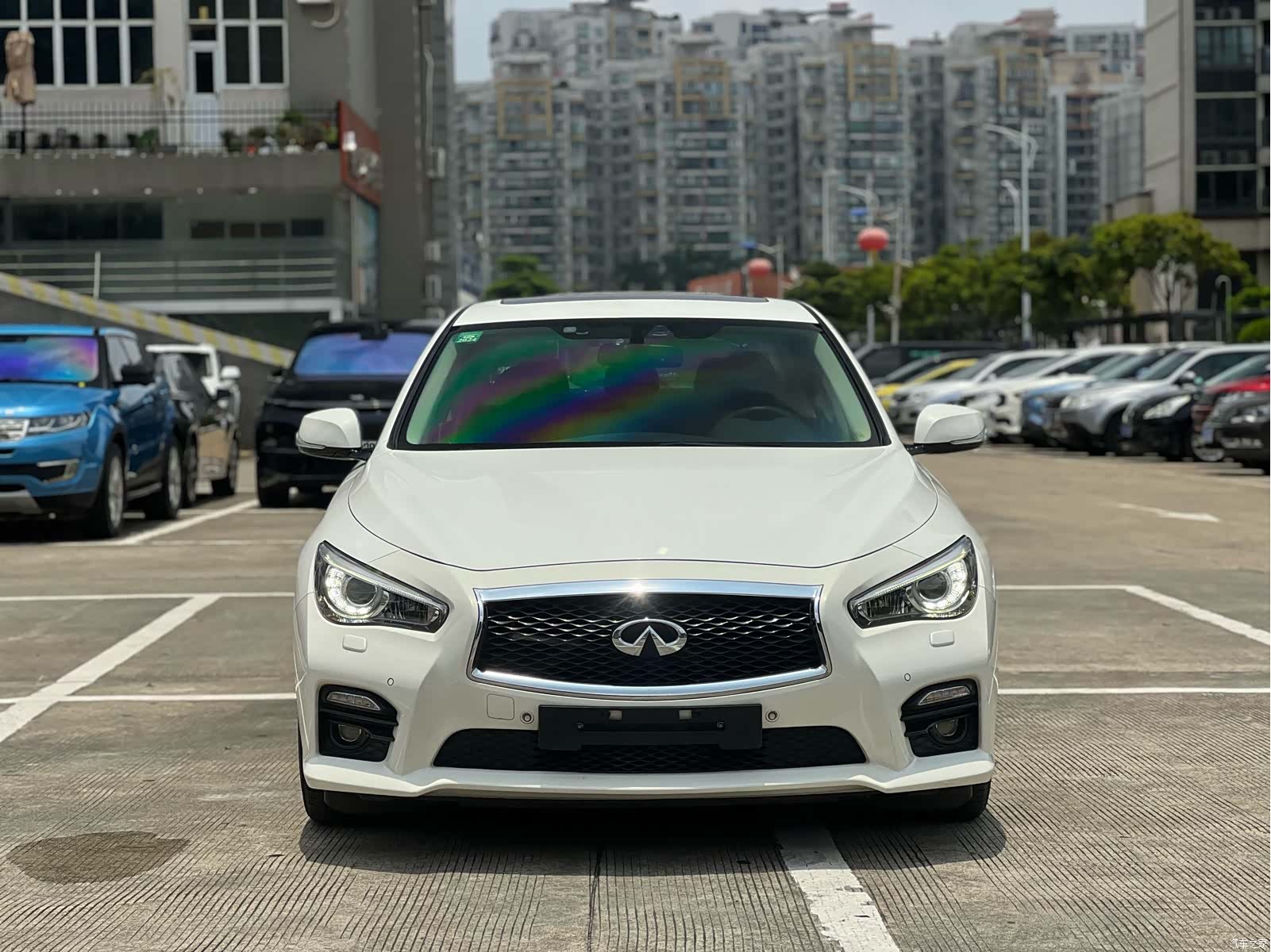 Infiniti Q50, 2016 3