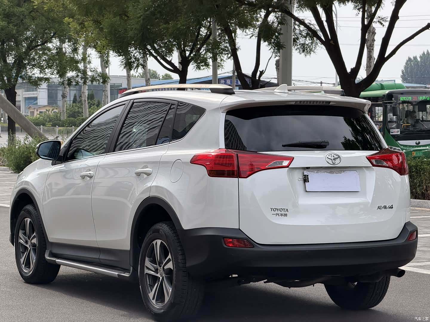 Toyota RAV4, 2016 4